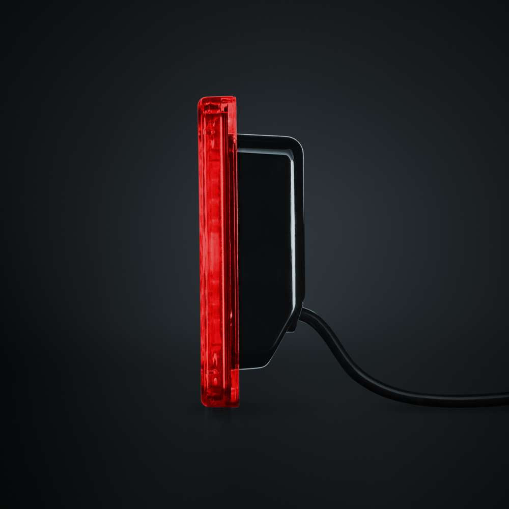 IZE LED - Feu Antibrouillard Arrière Rouge Carré