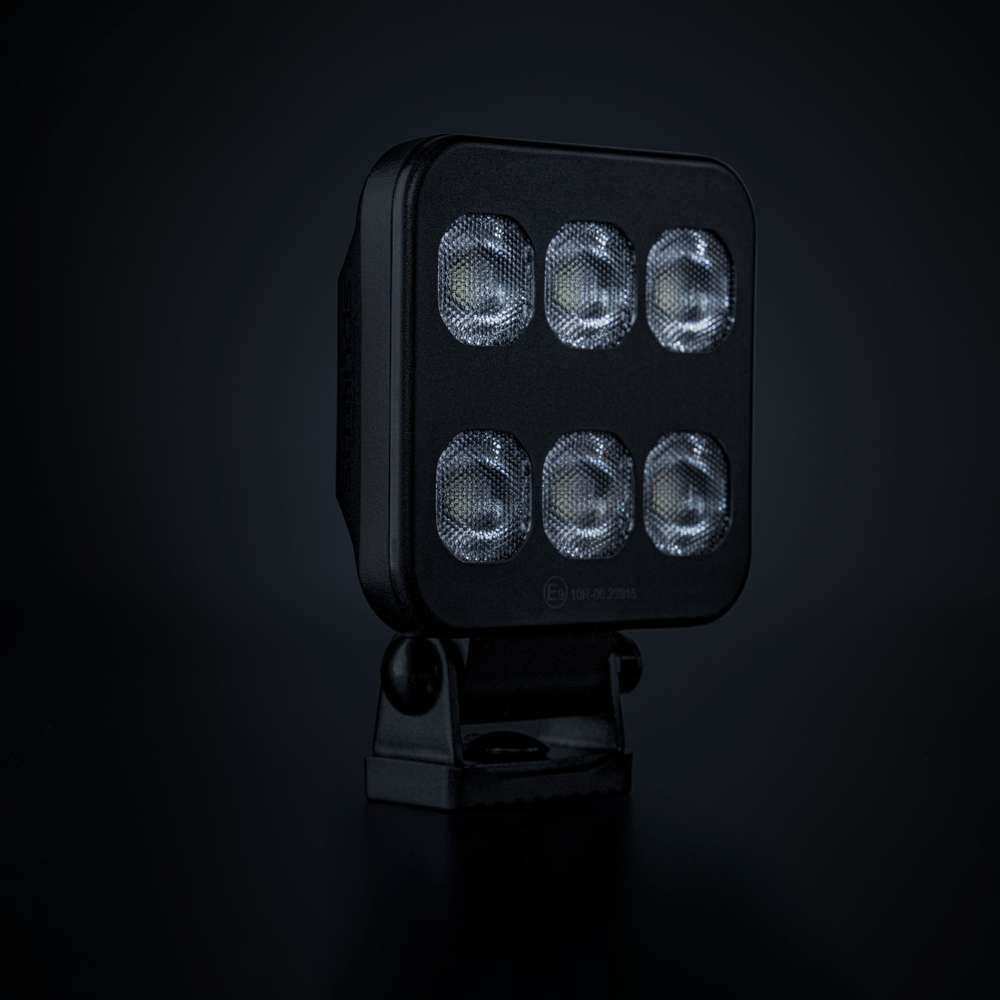 Projecteur LED Dark Knight Hardcore 32W – 3645 lm