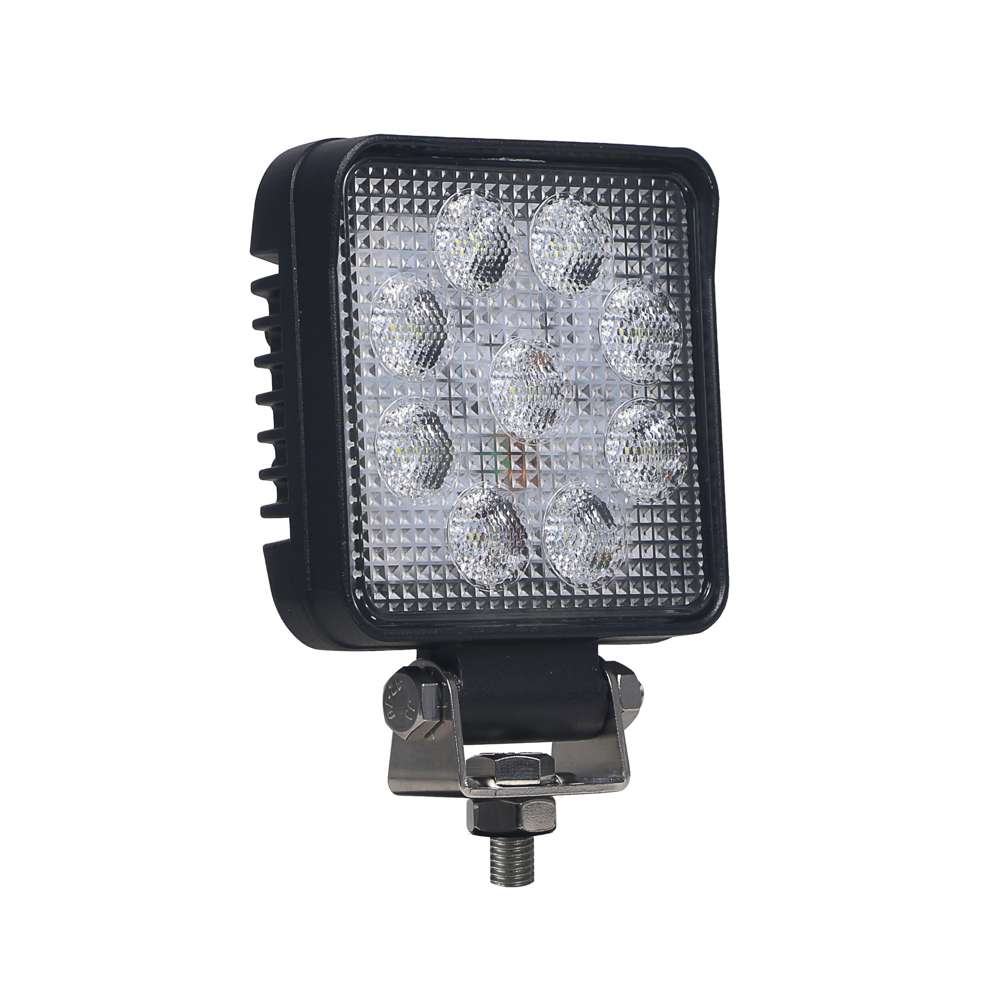 Feu de Travail LED STRANDS 18W – Homologué E, Puissance Optimisée