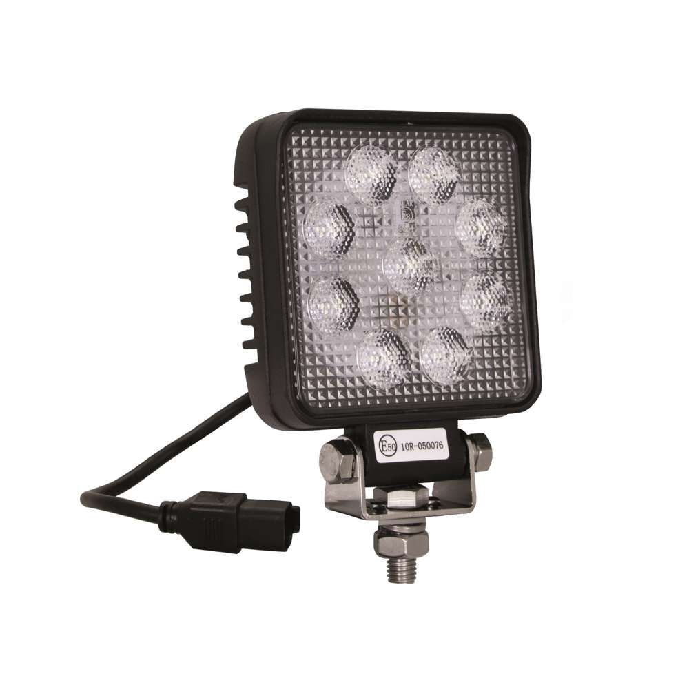Feu de Travail LED STRANDS 18W – Homologué E, Puissance Optimisée