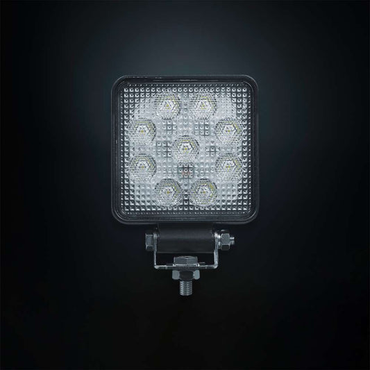 Feu de Travail LED STRANDS 18W – Homologué E, Puissance Optimisée