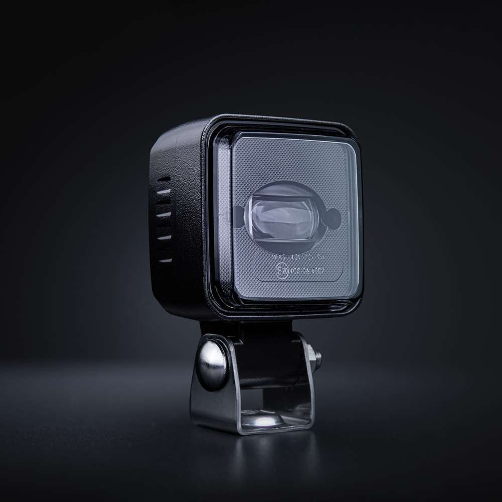Freedom Blue Line 9W LED Safety Light 12-70V – Advanced Visual Safety for Industrial Vehicles