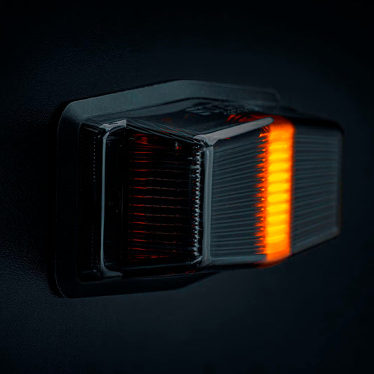 Feu LED IZE Black Bullet Double Burner Duo STRANDS – Feu de Position Blanc &amp; Orange avec Fonction Warning LED